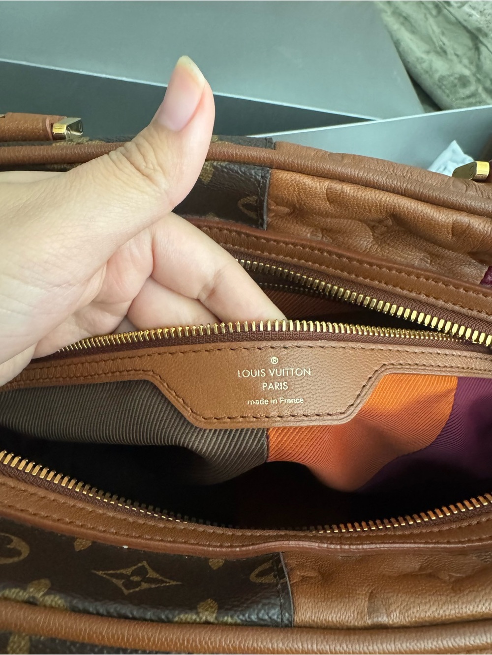 Louis Vuitton Brown, Tan & Burgundy Panelled Monogram Satchel - Picture 8 of 11